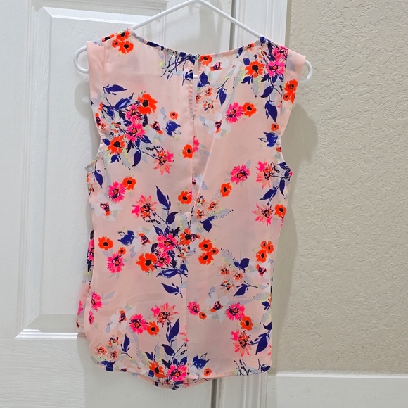 Beautiful blouses size S. Used. Six blouses  $7.00 - Picture 2 of 12